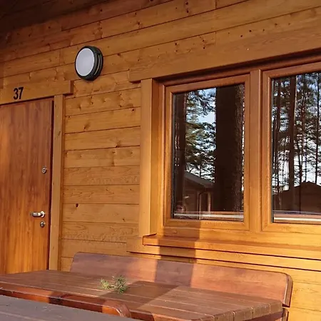 Zakatek Borsk, Jasnochowka 2, 37 Lodge
